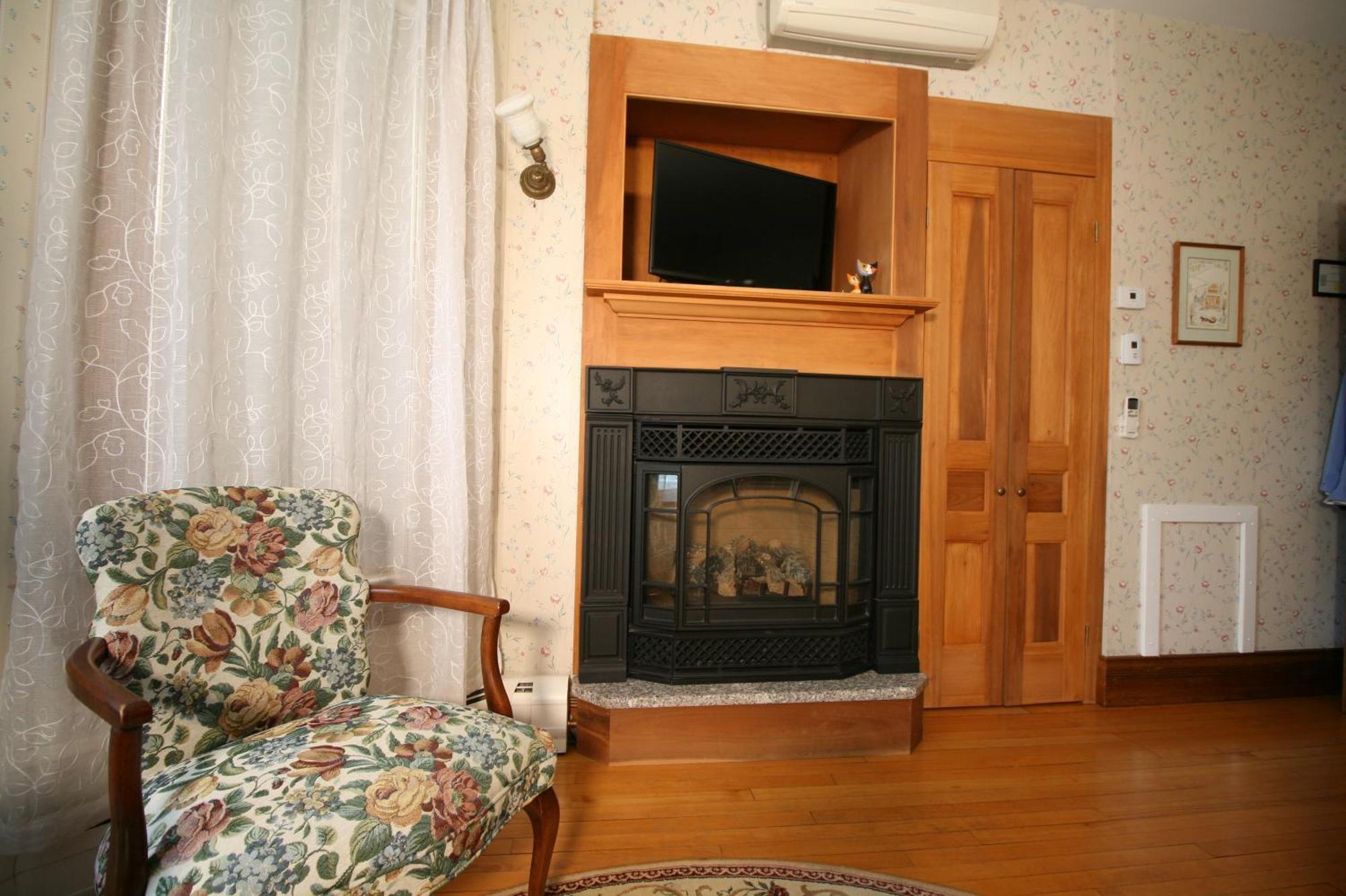 The Governor'S Inn Ludlow Room photo