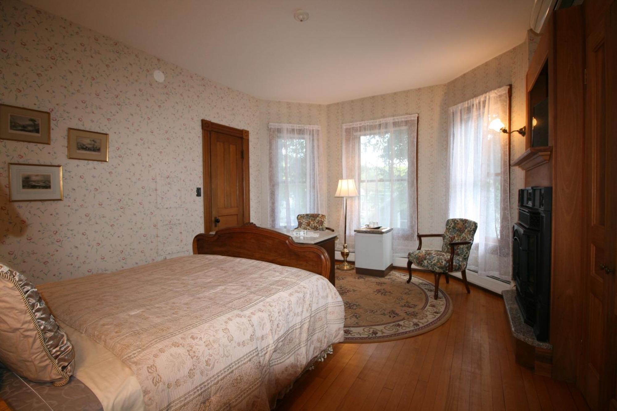 The Governor'S Inn Ludlow Room photo